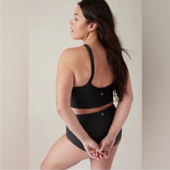 NWT! Athleta Black Crossed Bikini Top D-DD - Multiple Sizes💙 - Picture 5 of 9